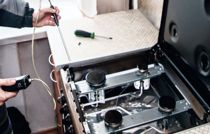 gas appliance repair technician Pearland